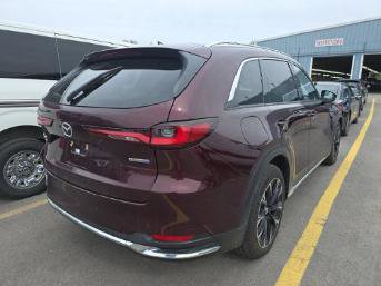Used 2024 MAZDA CX-90 Plug-In Hybrid w/ Premium Plus AWD/4WD image 4