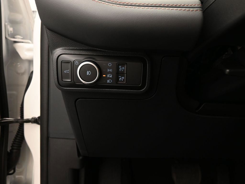 New 2025 Ford Explorer Active w/ Active Comfort Package image 11