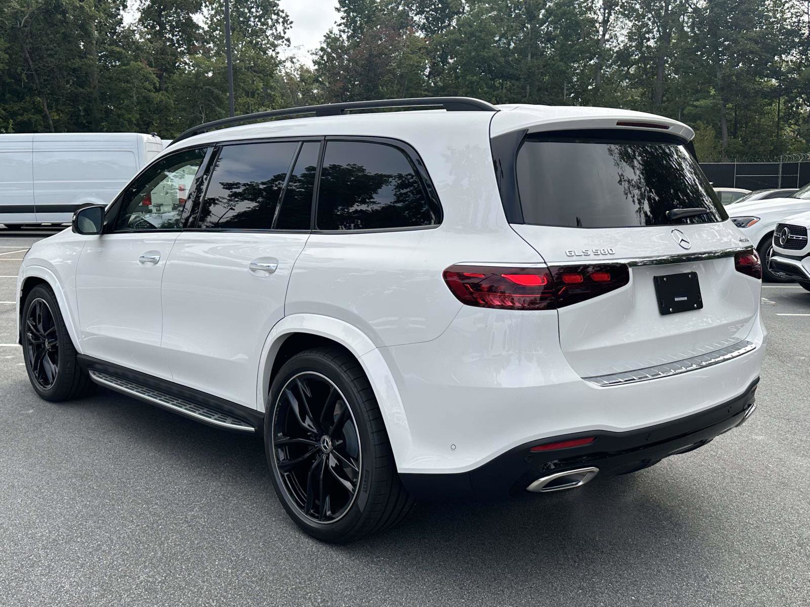 New 2026 Mercedes-Benz GLS 580 4MATIC image 3
