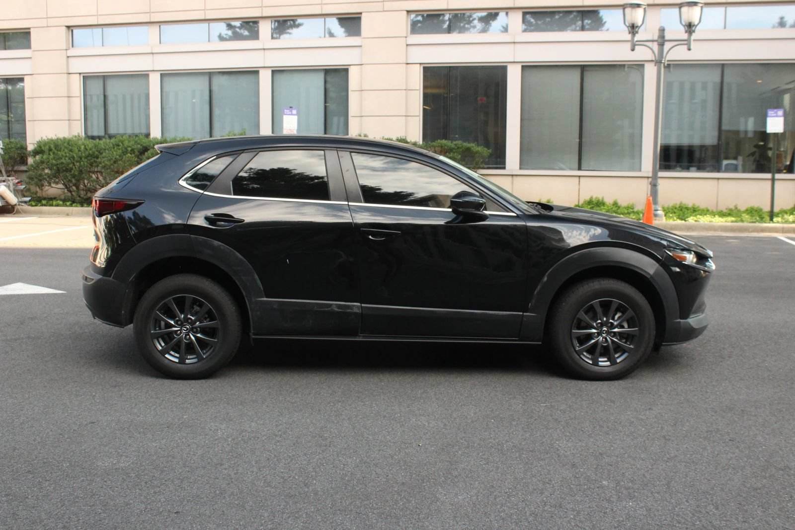 Used 2021 MAZDA CX-30 FWD 2.5 S image 6