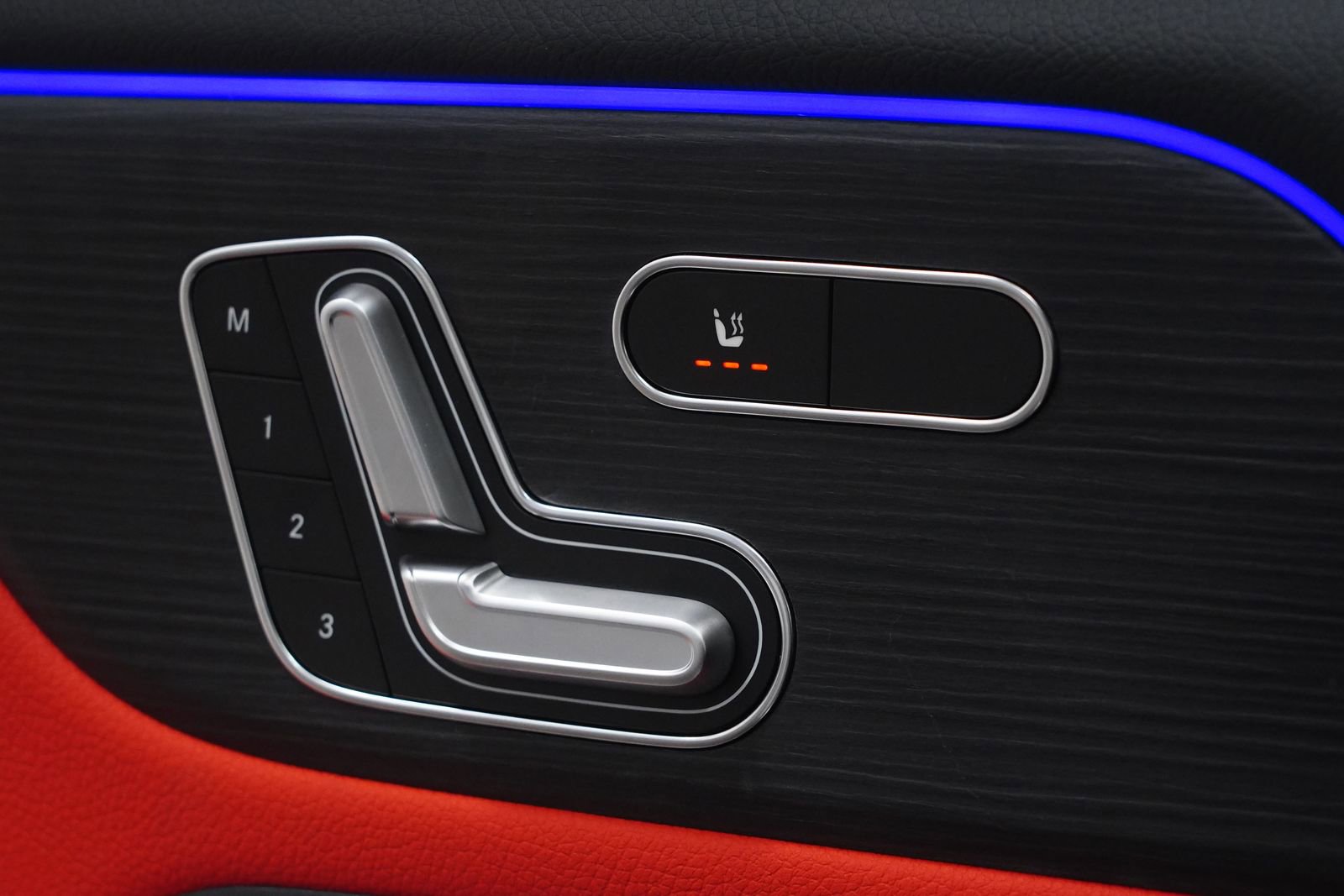 New 2026 Mercedes-Benz GLB 250 4MATIC image 32