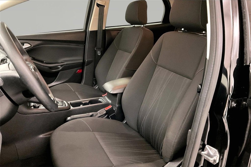 Used 2018 Ford Focus SE image 18