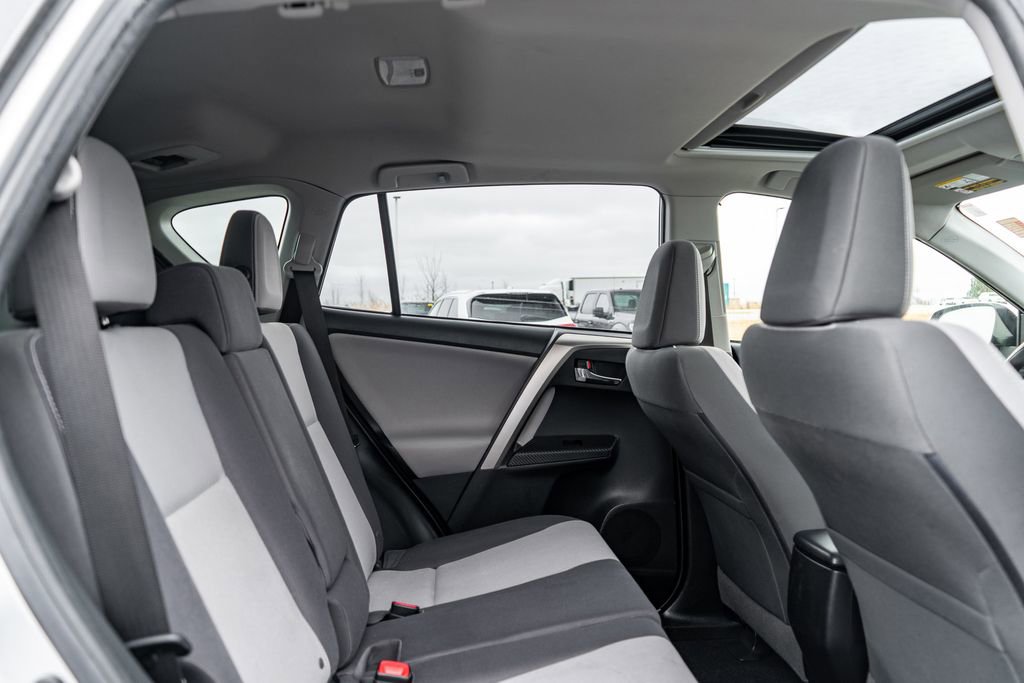 Used 2015 Toyota RAV4 XLE image 14