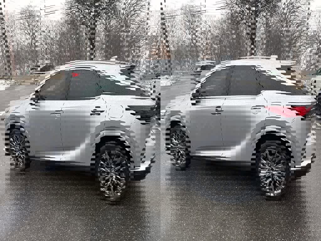 Used 2025 Lexus RX 450h Luxury image 23