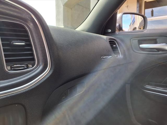 Used 2016 Dodge Charger SXT w/ AWD Plus Group image 25