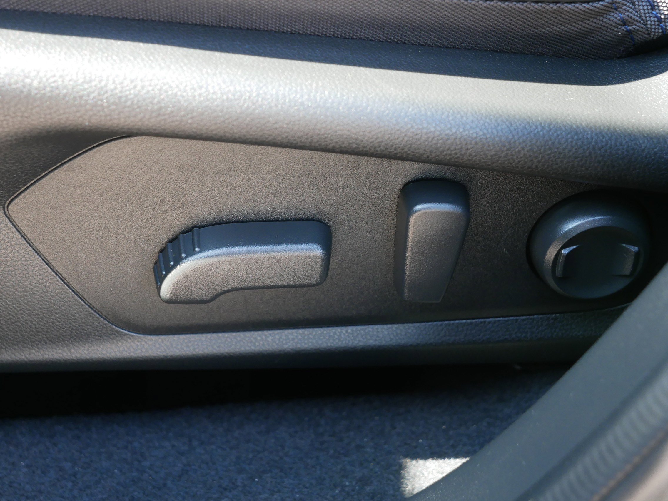 Certified 2025 Subaru Forester Premium image 20