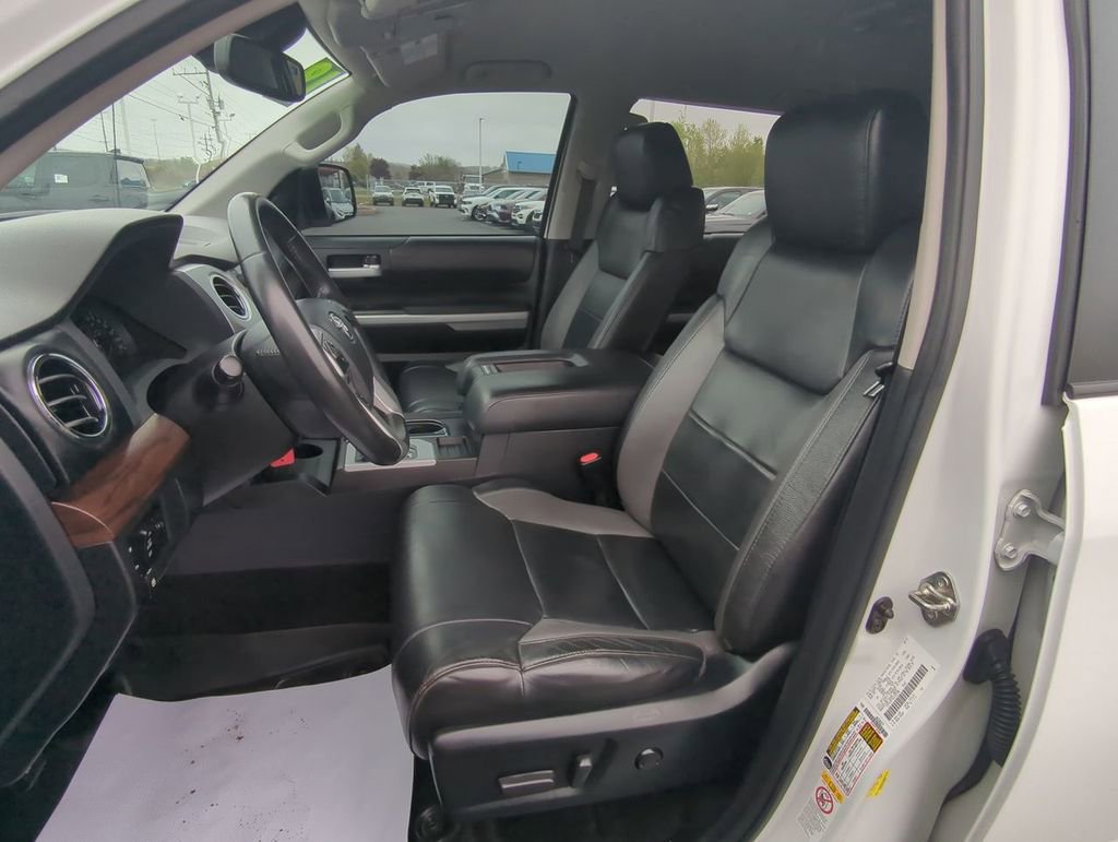 Used 2018 Toyota Tundra Limited w/ Limited Premium Package AWD/4WD image 11