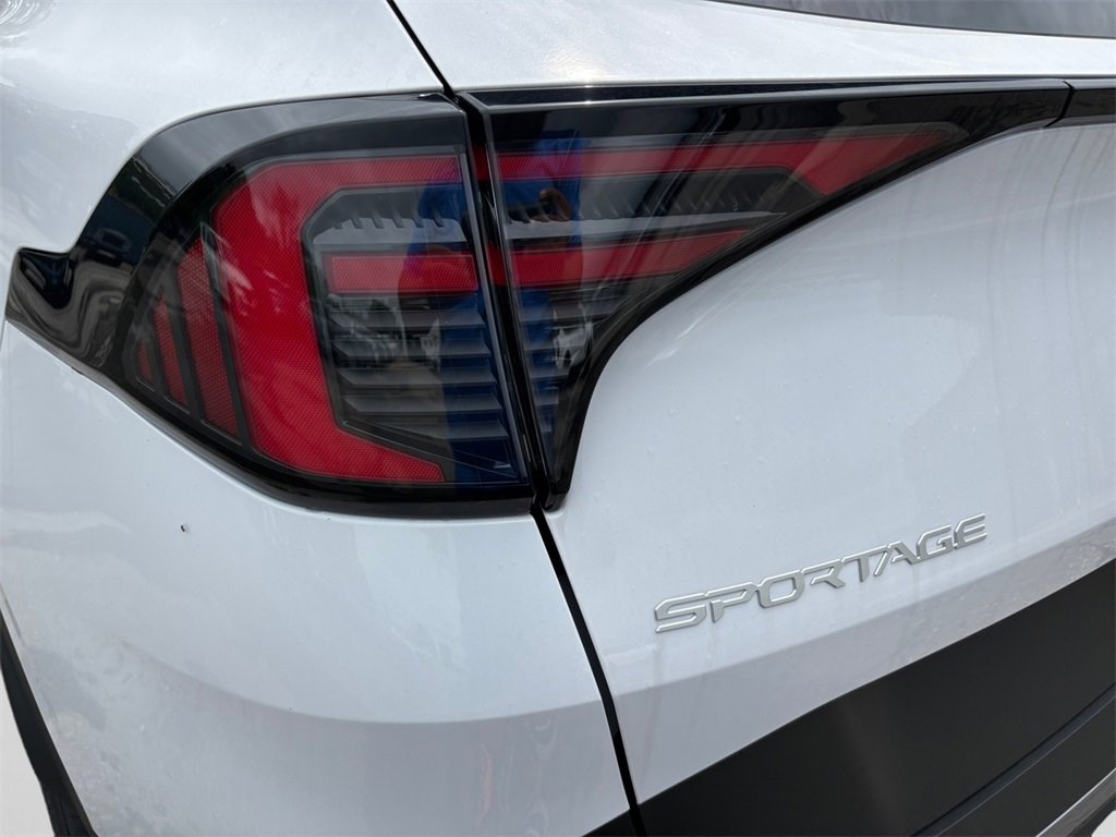 New 2026 Kia Sportage LX w/ LX Convenience Package image 21