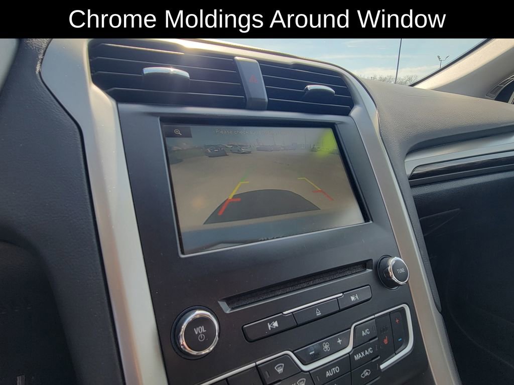 Used 2016 Ford Fusion SE w/ Equipment Group 202A image 26