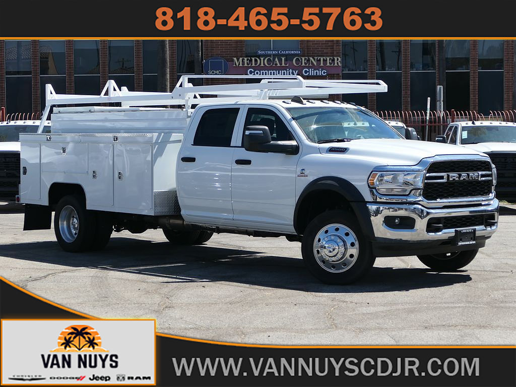 New 2024 RAM 4500 Tradesman w/ Chrome Appearance Group