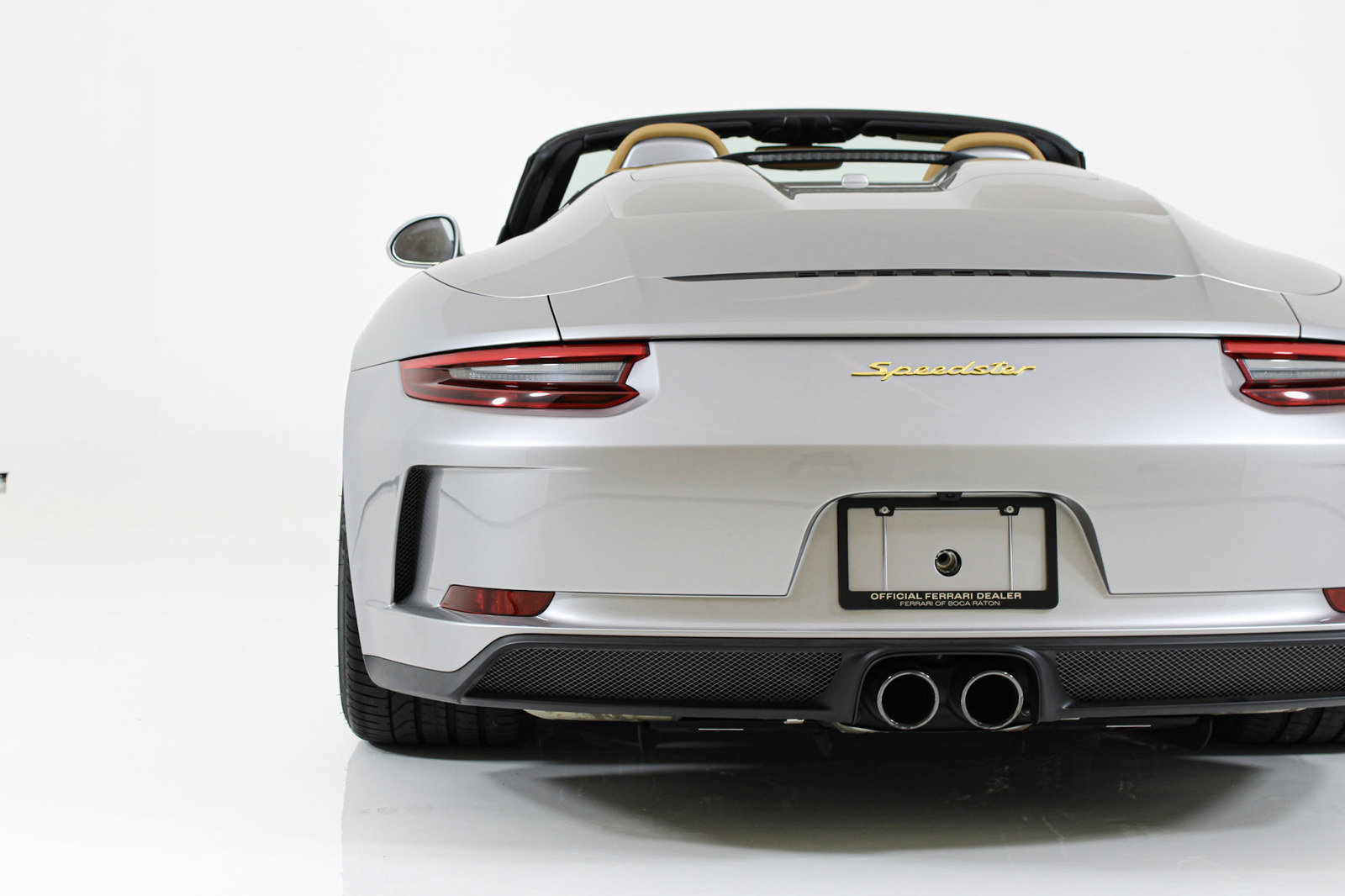 Used 2019 Porsche 911 Speedster RWD image 25