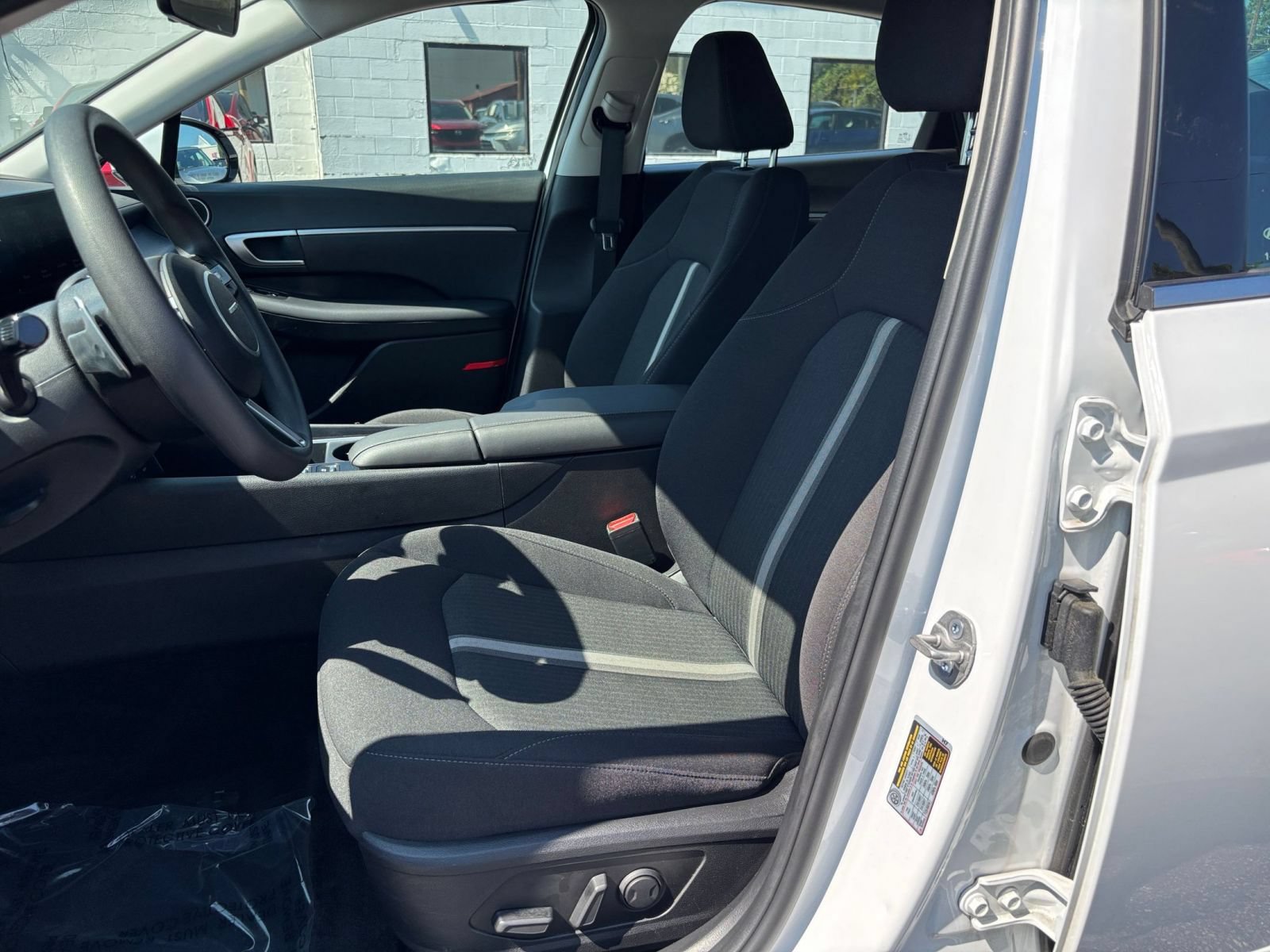 Used 2025 Hyundai Sonata SEL FWD image 27