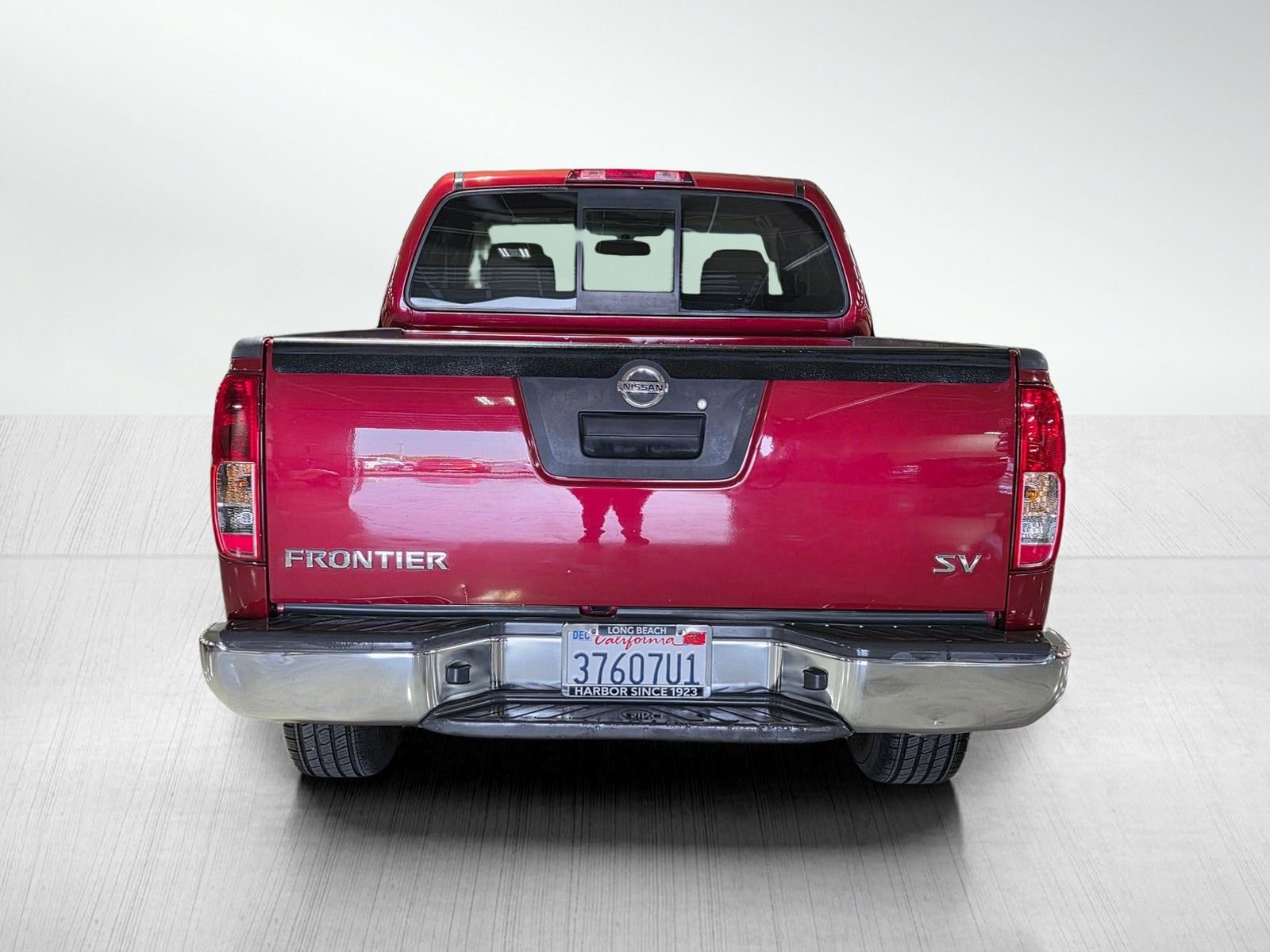 Used 2015 Nissan Frontier SV RWD image 6