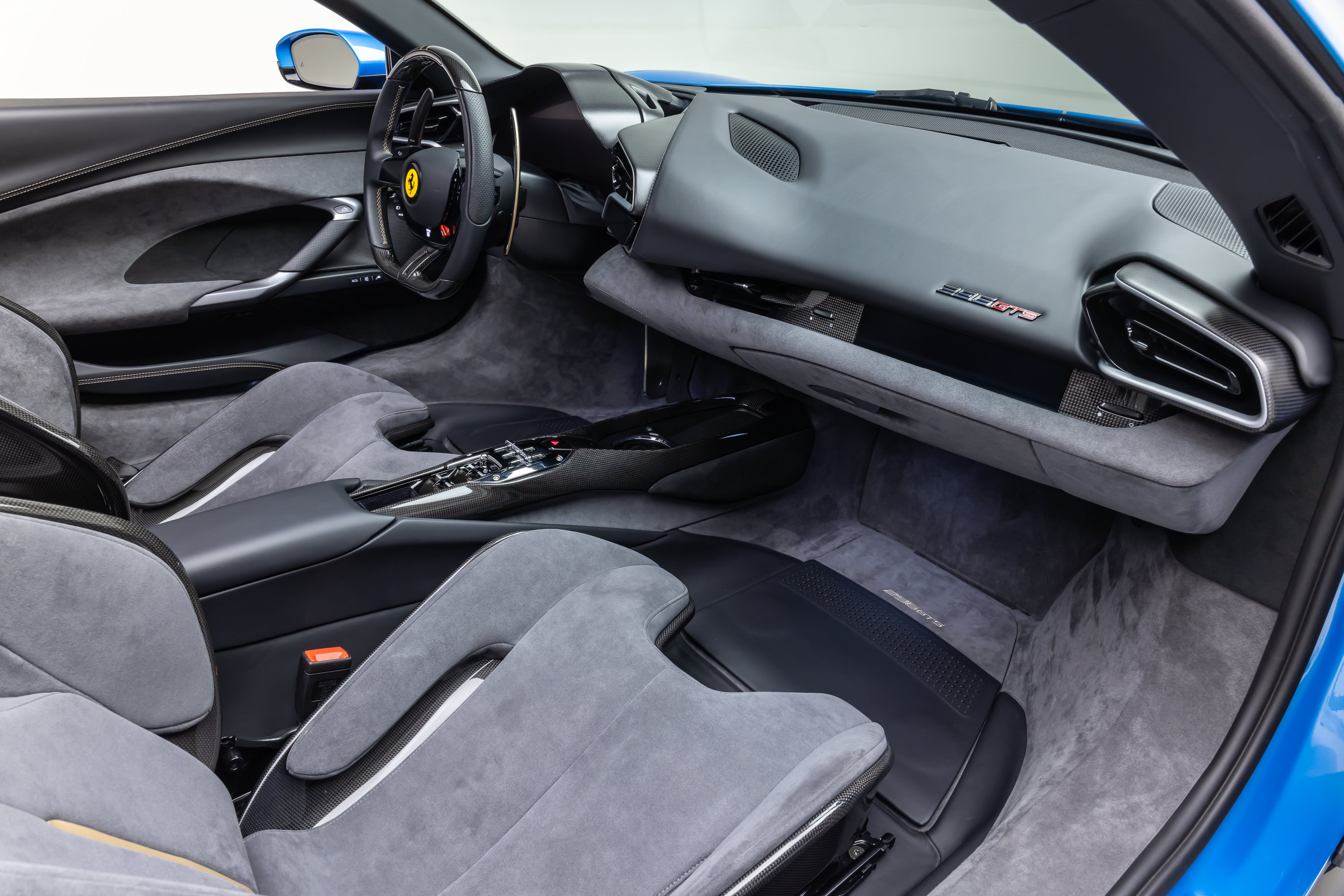 Used 2024 Ferrari 296 GTS RWD image 28
