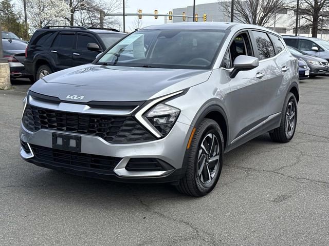 Used 2023 Kia Sportage LX image 2