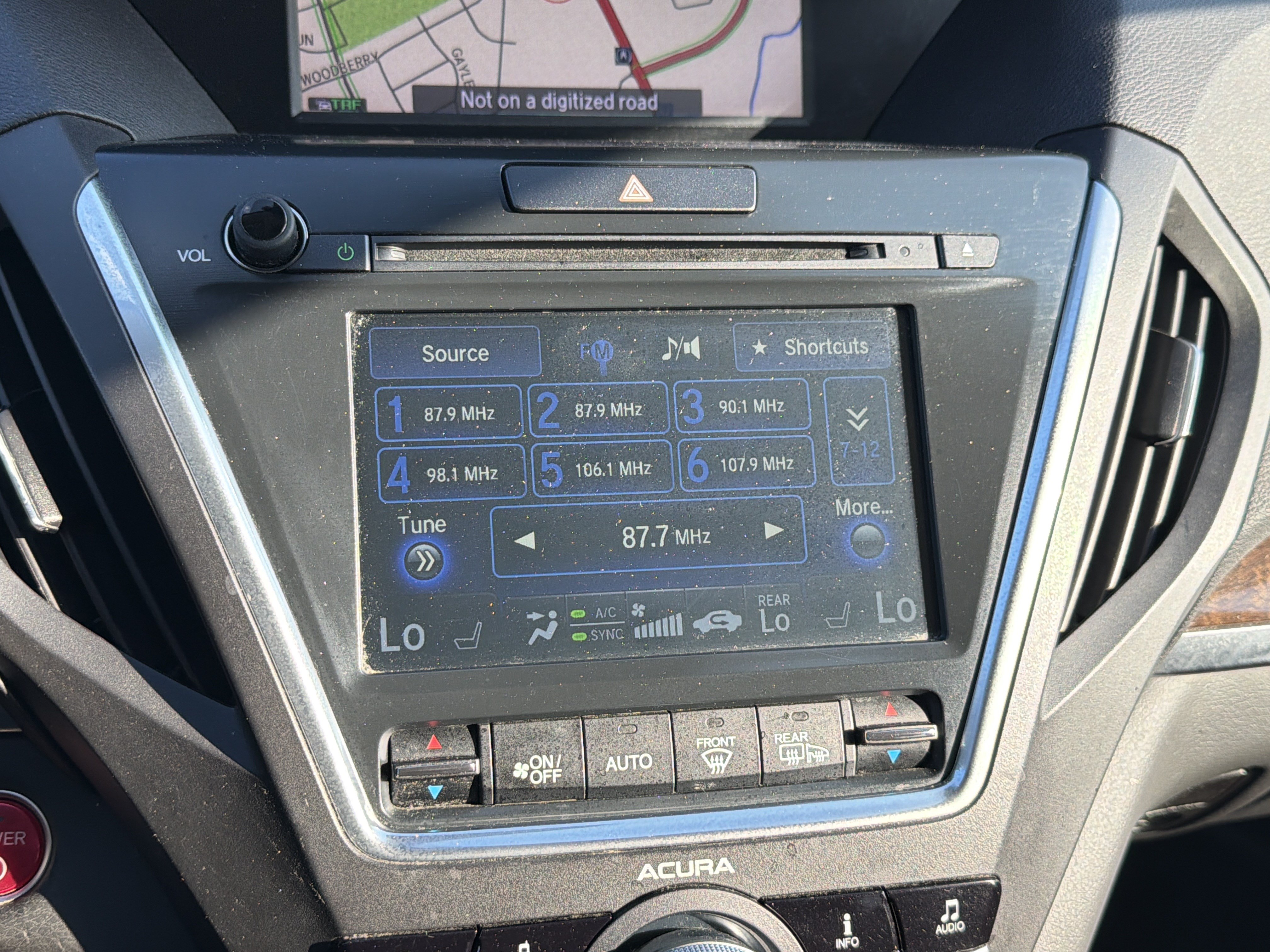 Used 2017 Acura MDX w/ Technology Package AWD/4WD image 20