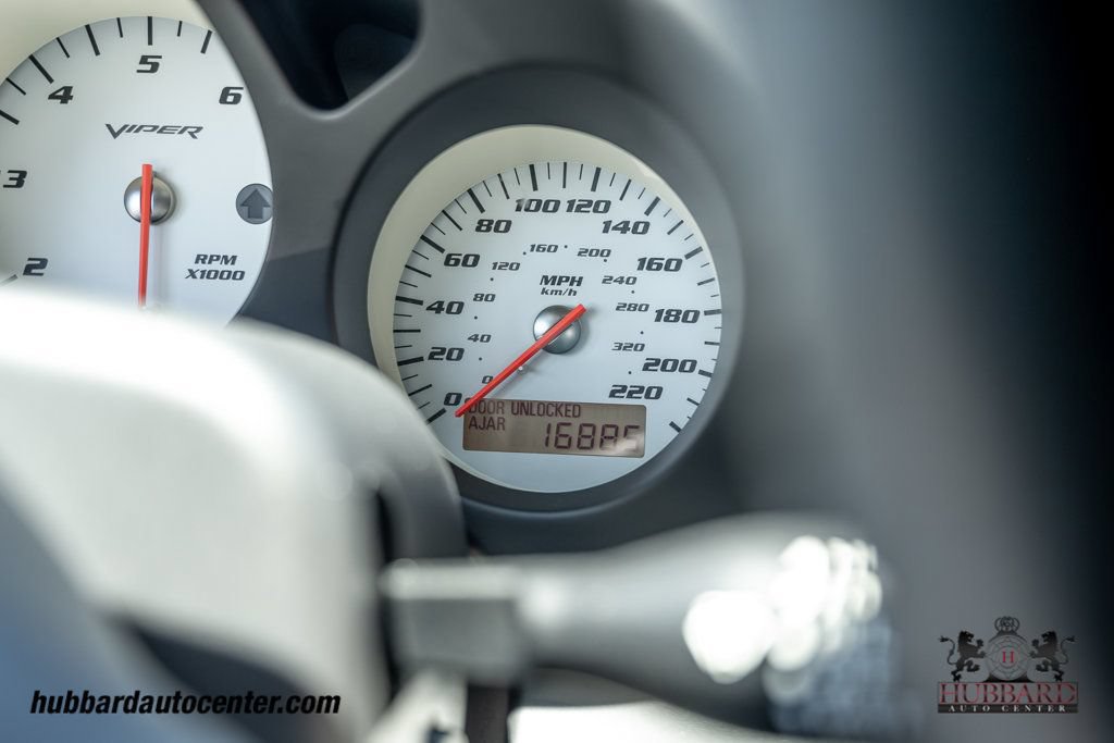 Used 2009 Dodge Viper ACR RWD image 24