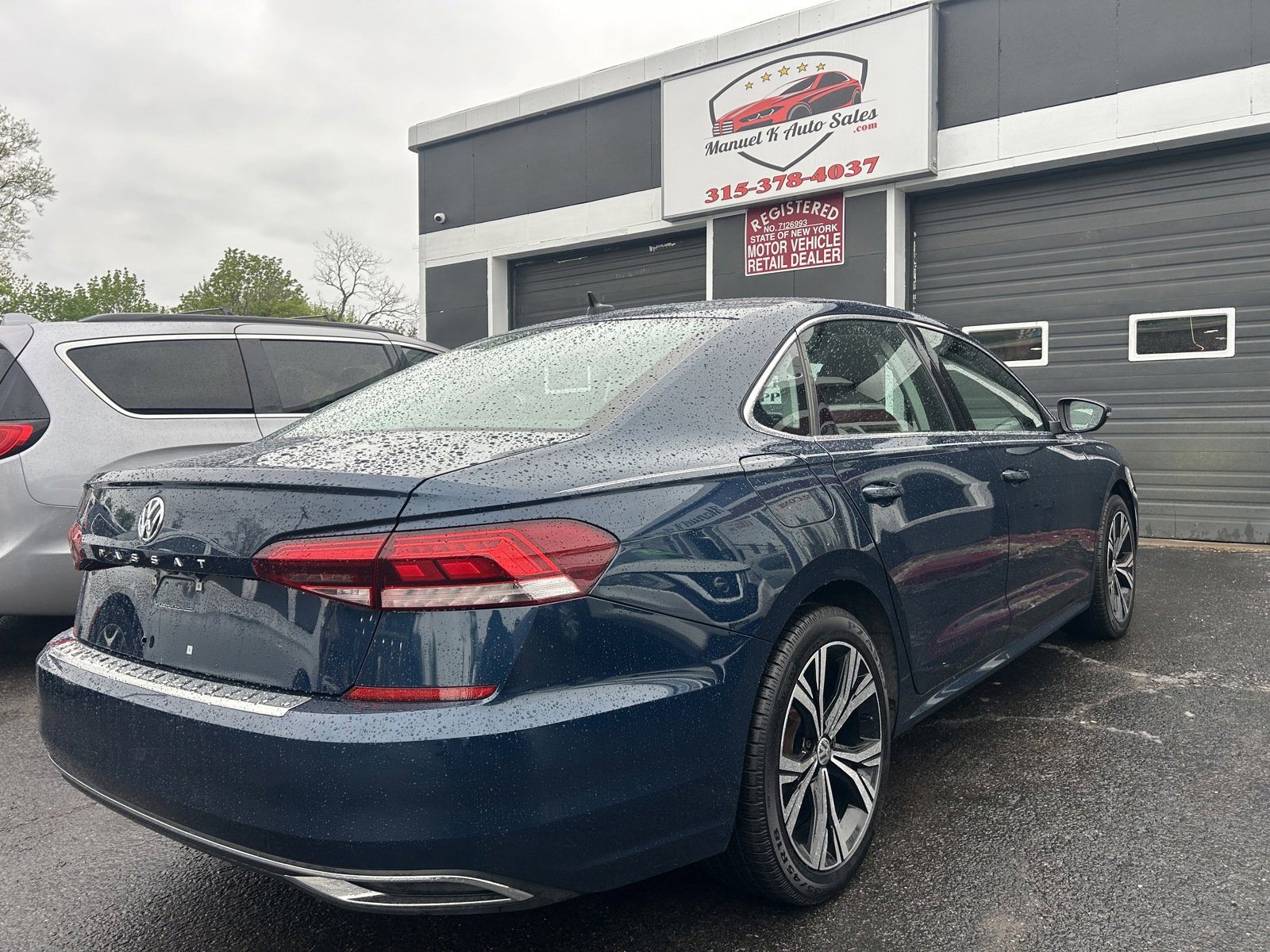 Used 2022 Volkswagen Passat 2.0T SE FWD image 9