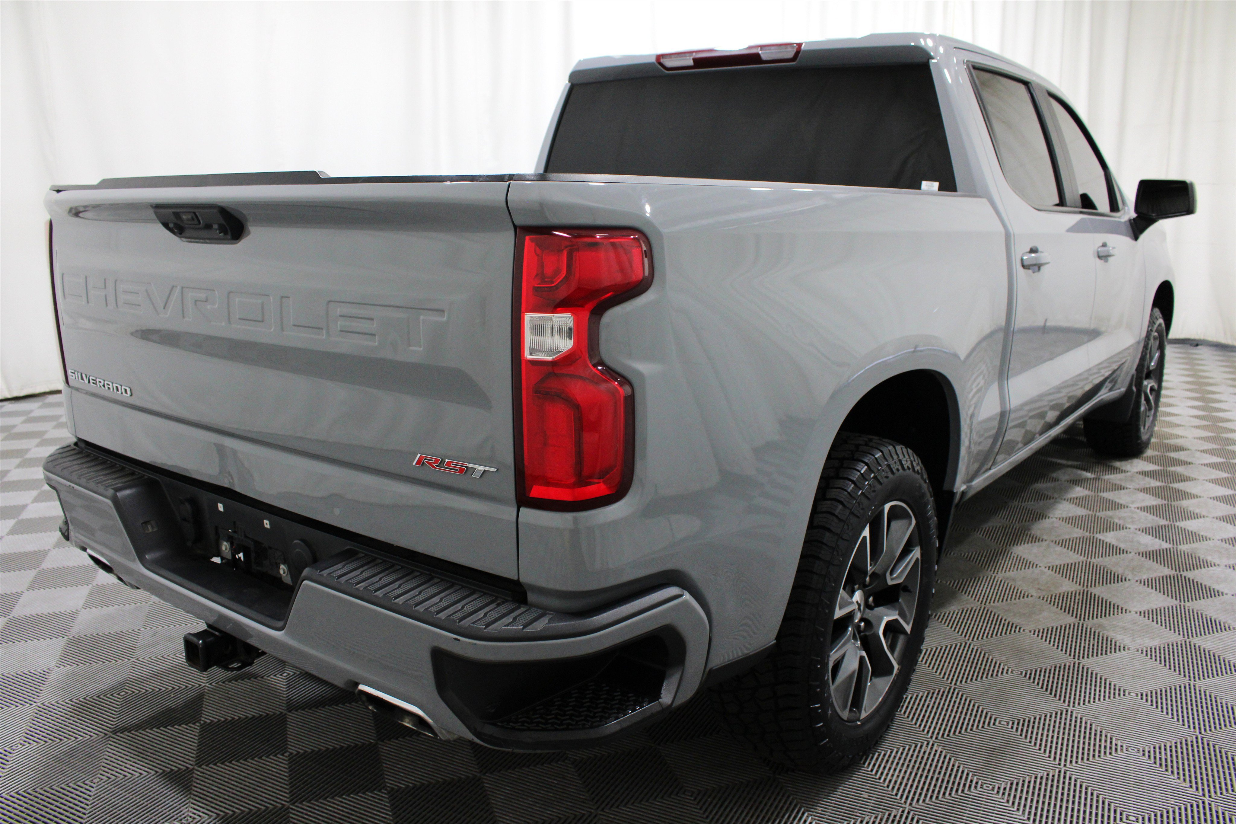 Used 2024 Chevrolet Silverado 1500 RST AWD/4WD image 31