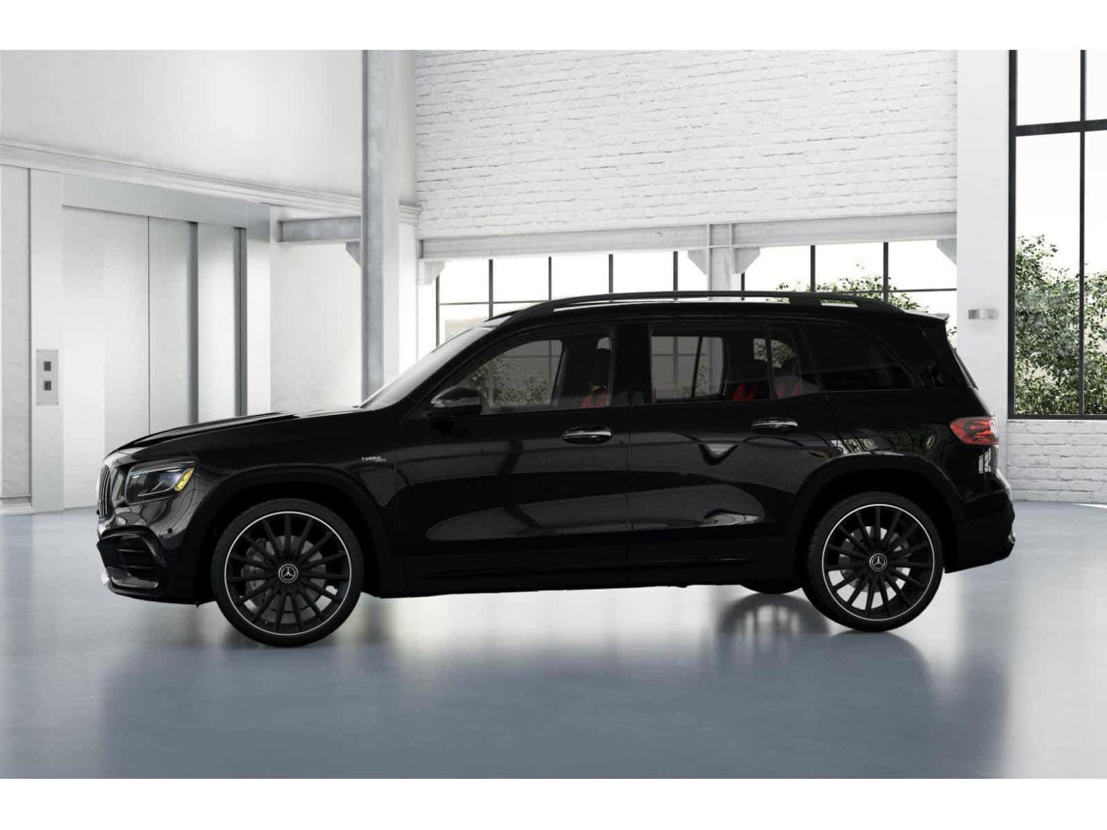 Used 2026 Mercedes-Benz GLB 35 AMG 4MATIC image 34