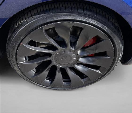 Used 2023 Tesla Model 3 Performance image 9