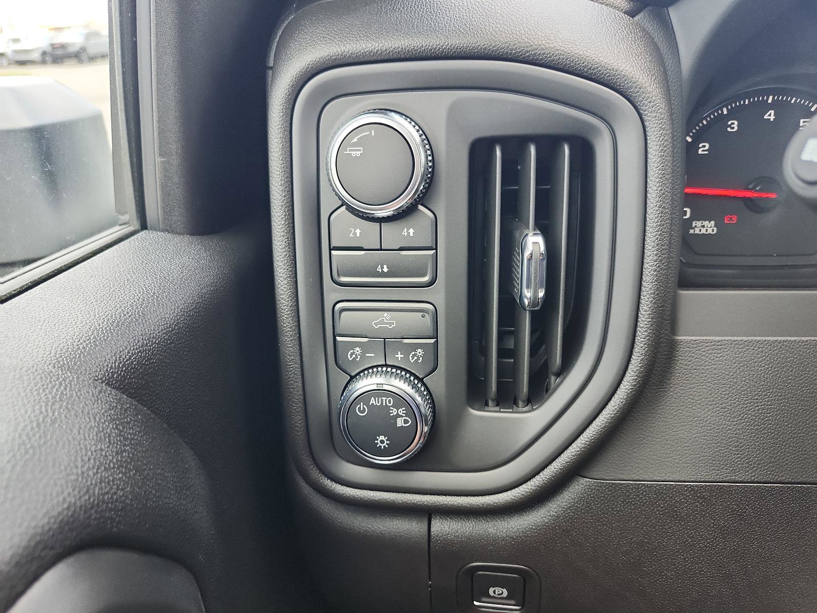 New 2025 GMC Sierra 2500 Pro image 17