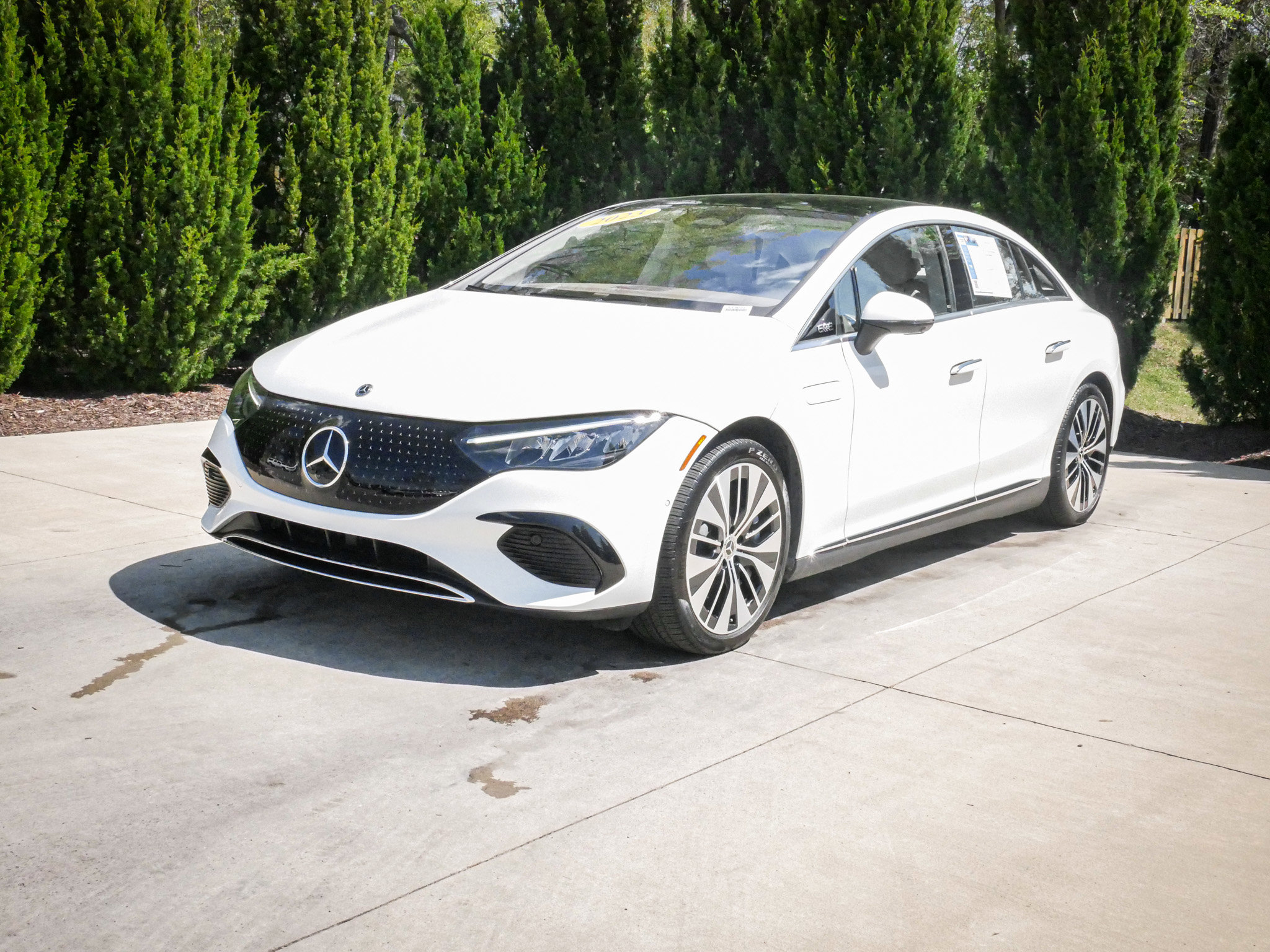 Used 2023 Mercedes-Benz EQE 350+ 4MATIC Sedan image 5