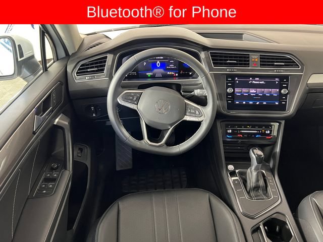 Used 2023 Volkswagen Tiguan SE FWD image 14