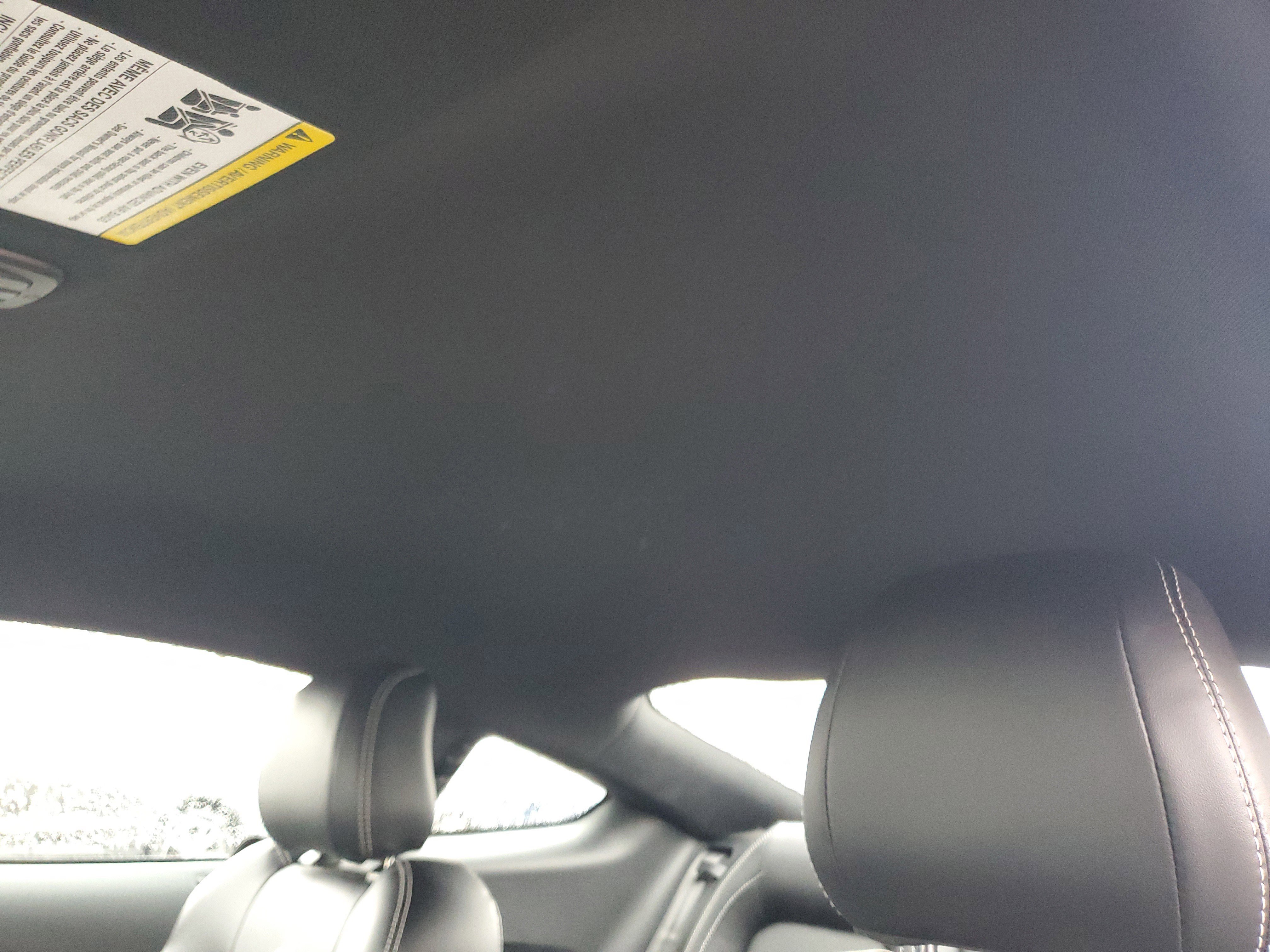 Used 2022 Ford Mustang Shelby GT500 w/ Technology Package RWD image 11