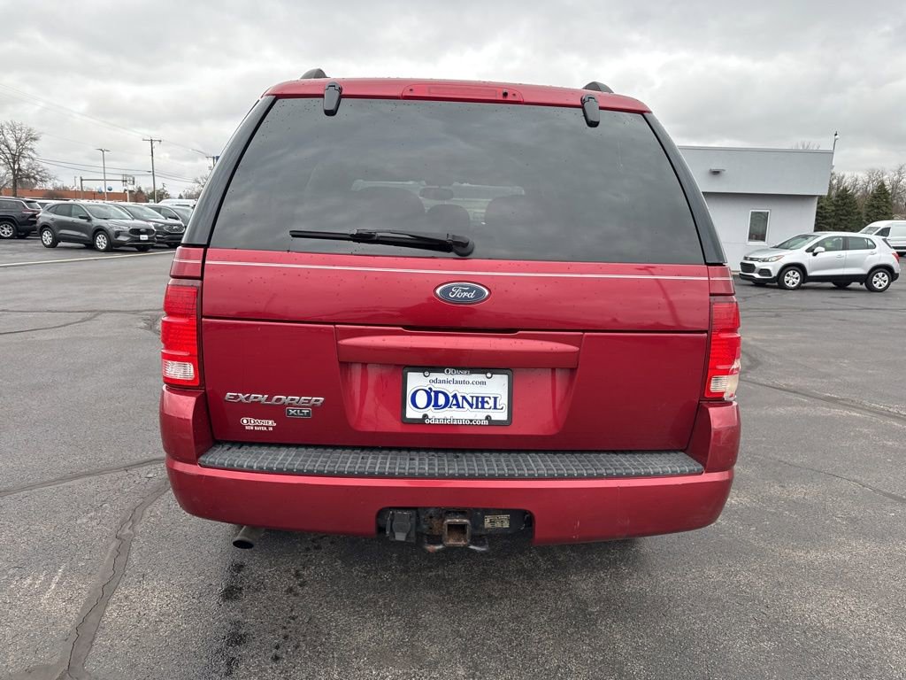 Used 2004 Ford Explorer XLT AWD/4WD image 6