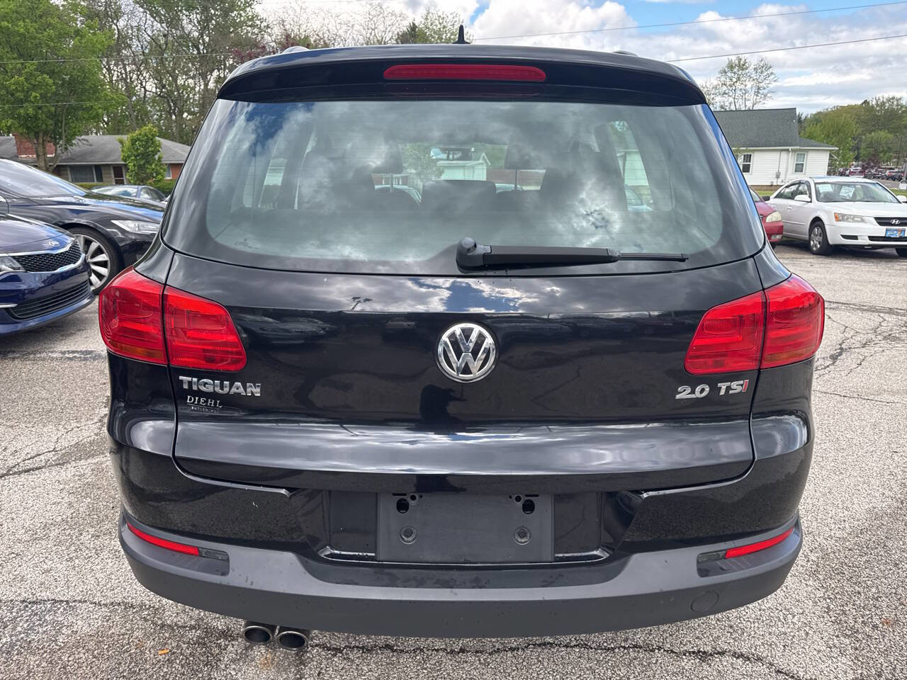Used 2015 Volkswagen Tiguan S FWD image 24