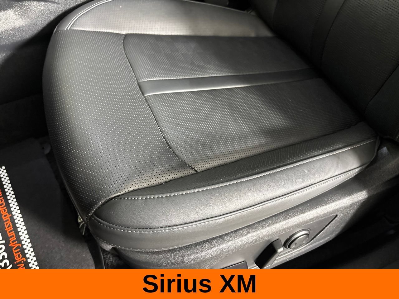 Used 2025 Kia Sorento EX w/ Panoramic Sunroof Package FWD image 15