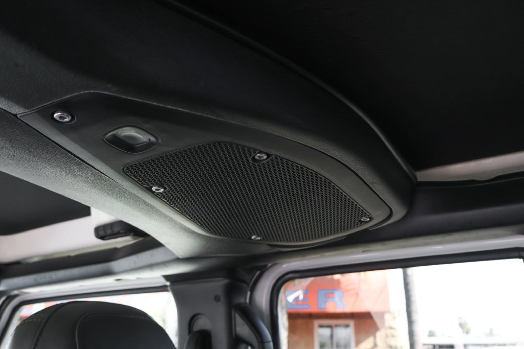 Used 2024 Jeep Gladiator Mojave AWD/4WD image 43