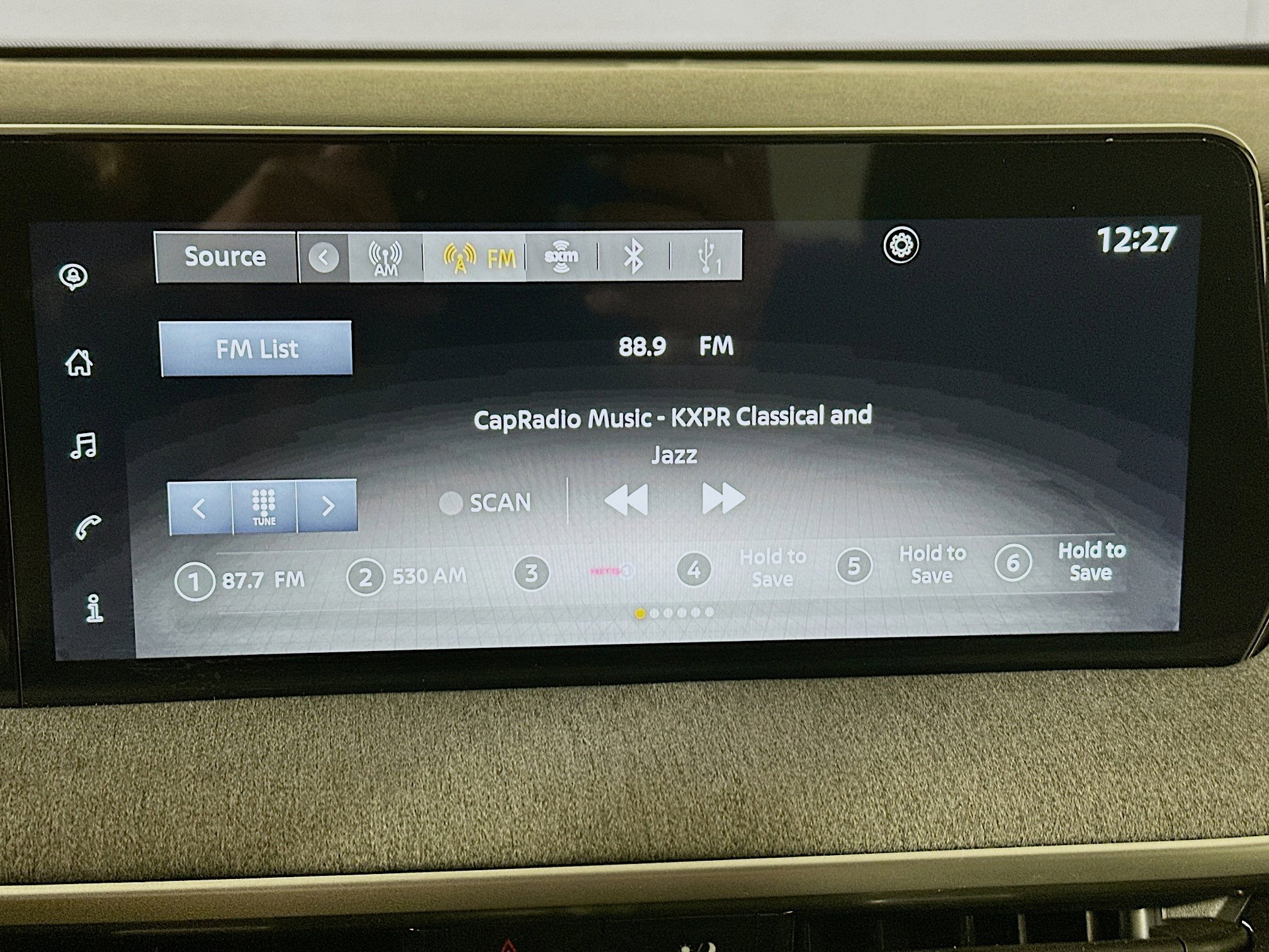 Used 2025 Nissan Kicks SV image 21