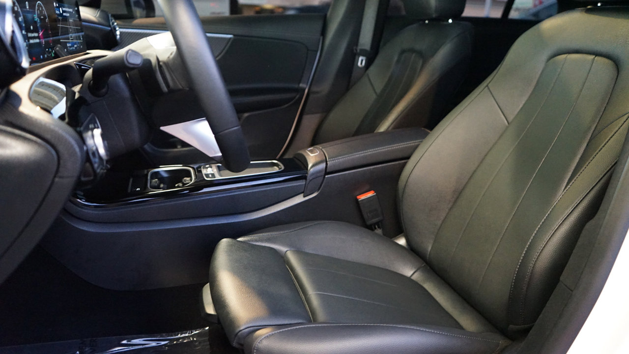 Used 2025 Mercedes-Benz CLA 250 CLA250 w/ Exclusive Package image 20