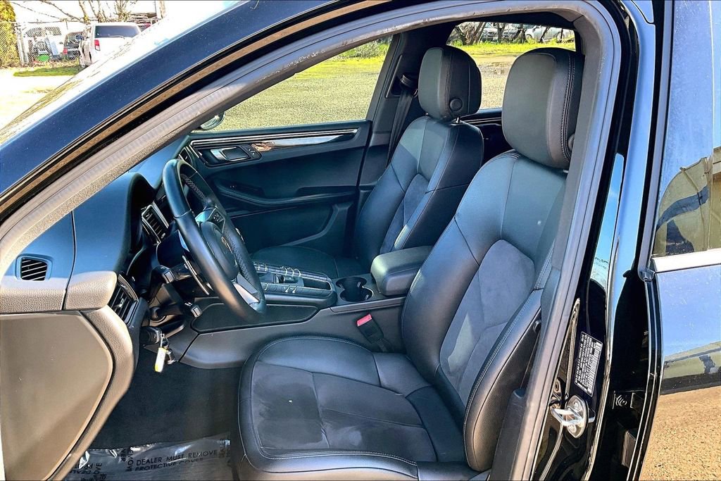 Used 2018 Porsche Macan image 9