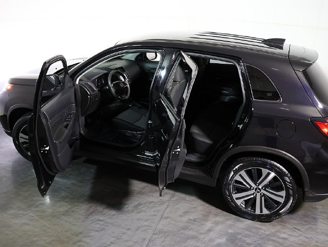 Used 2025 Mitsubishi Outlander Sport ES AWD/4WD image 5