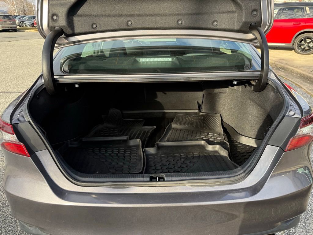 Used 2022 Toyota Camry LE image 36