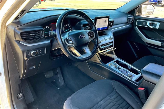 Used 2020 Ford Explorer XLT w/ Comfort Package image 14