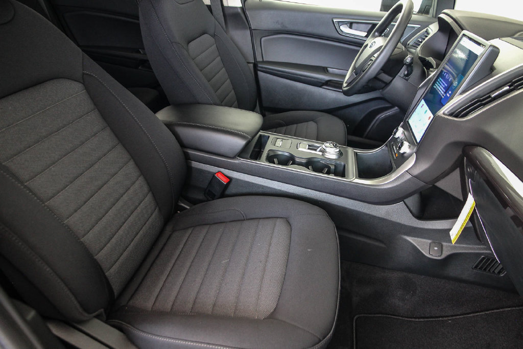 New 2024 Ford Edge SE AWD/4WD image 17