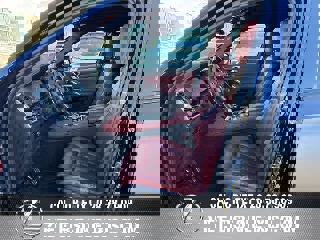 Used 2022 BMW X6 M50i w/ Premium Package image 24