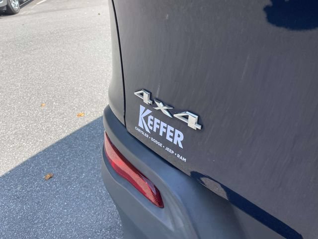 Used 2016 Jeep Cherokee Limited AWD/4WD image 10