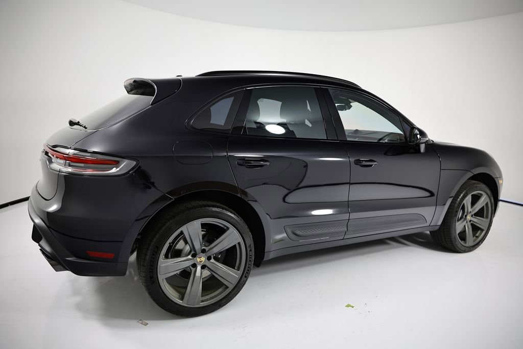 New 2026 Porsche Macan image 7