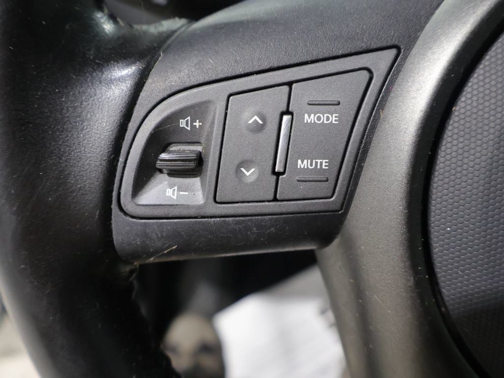 Used 2013 Kia Soul + FWD image 28