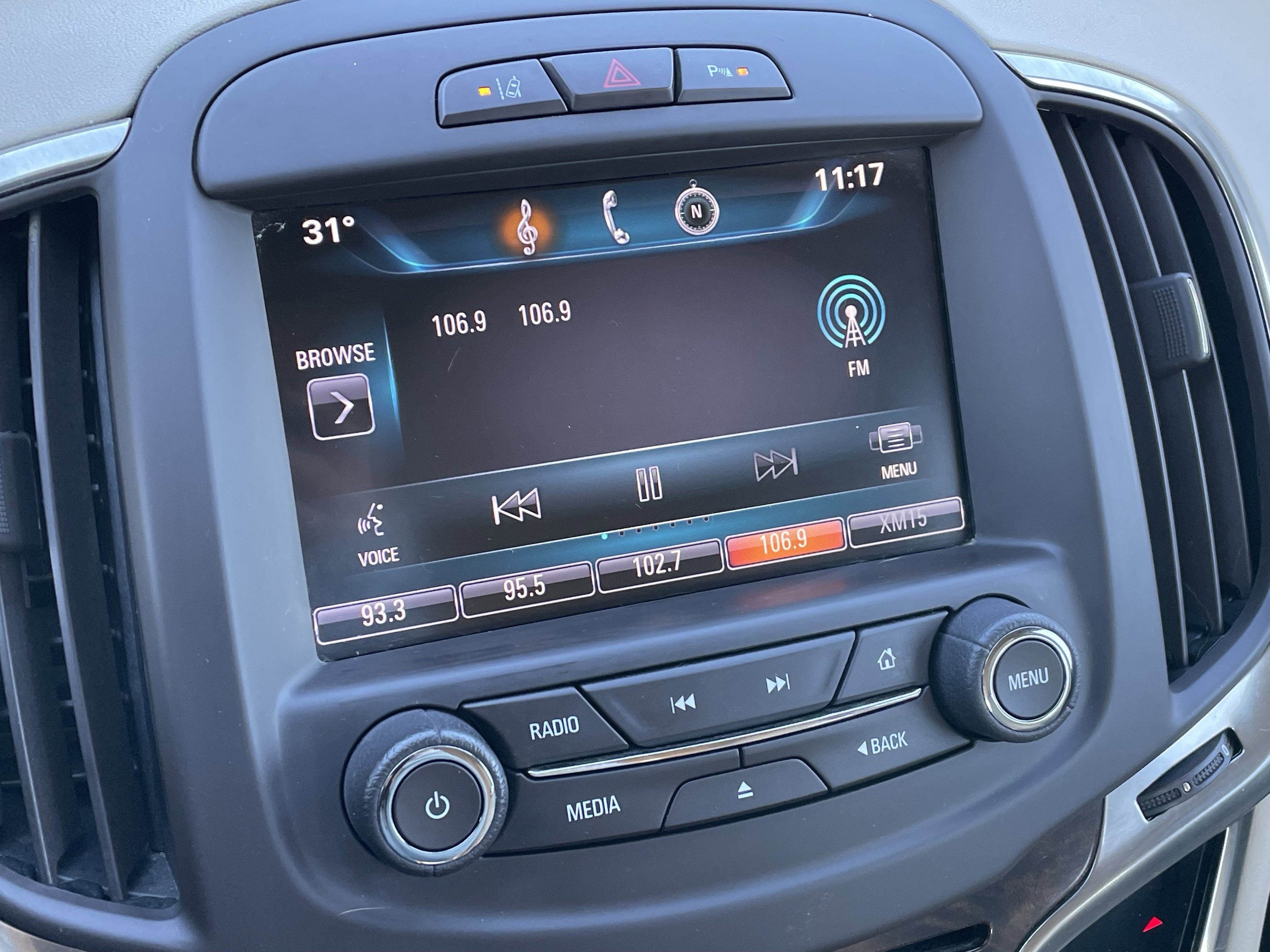 Used 2014 Buick LaCrosse Leather w/ Driver Confidence Package image 27