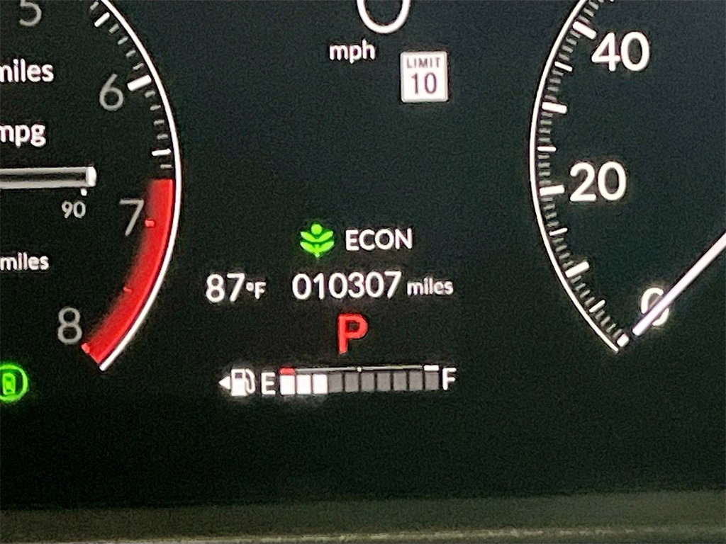 Used 2024 Honda HR-V EX-L image 12