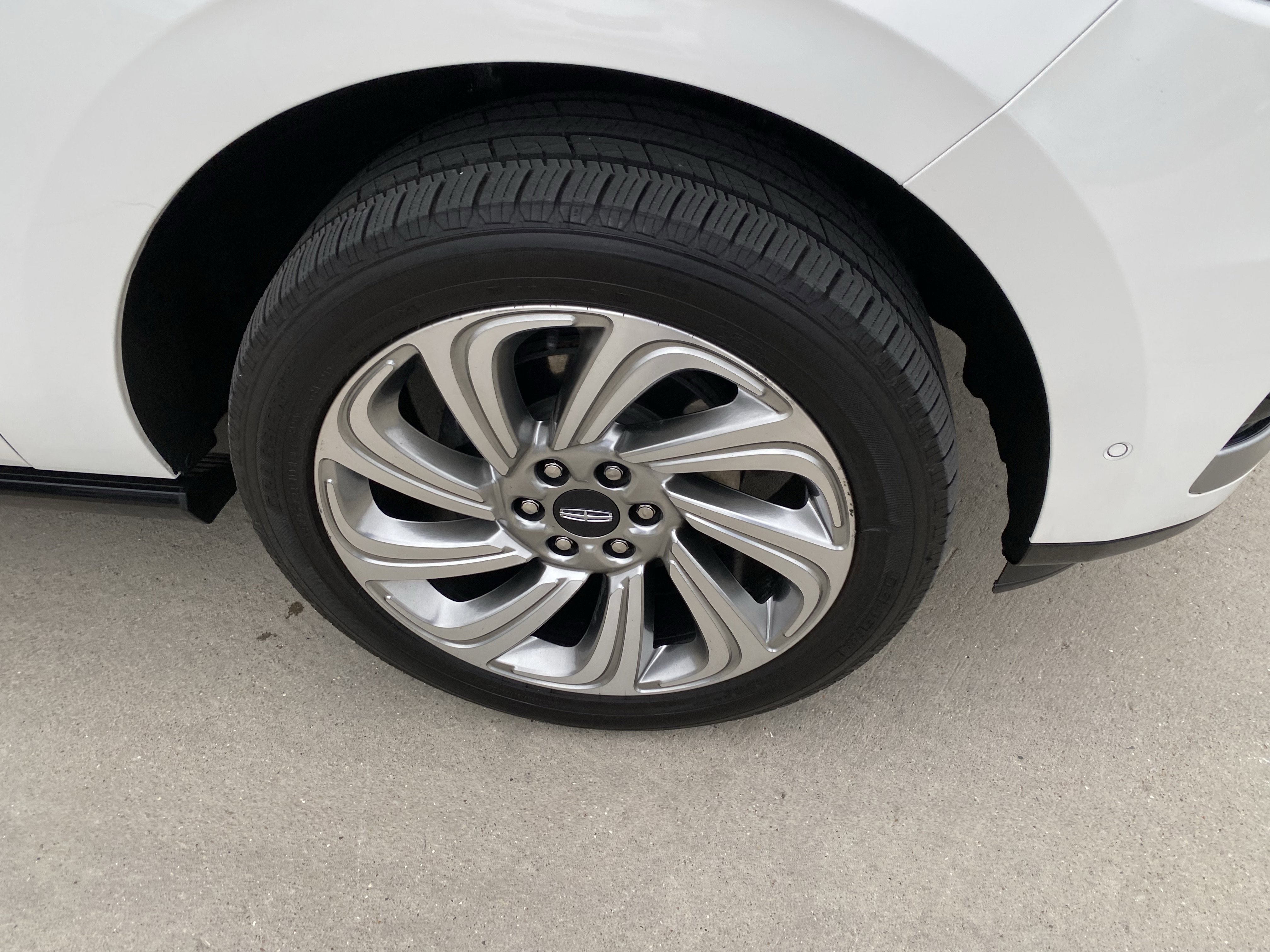 Used 2024 Lincoln Navigator Premiere image 4