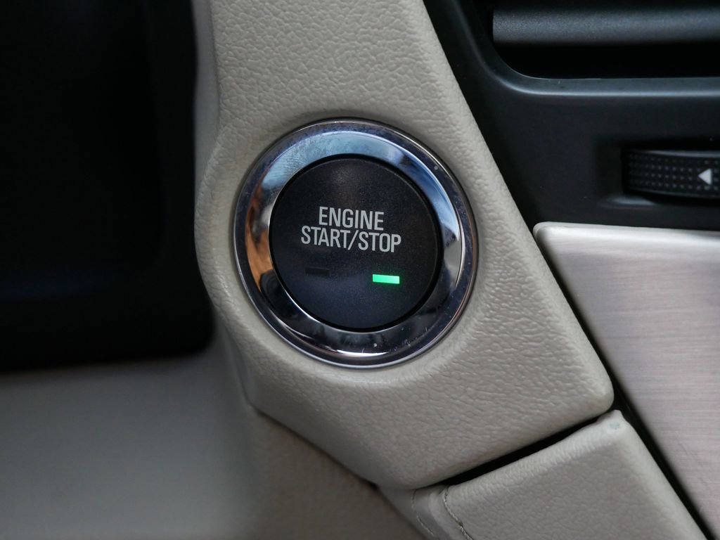 Used 2016 GMC Yukon XL Denali w/ Open Road Package image 28