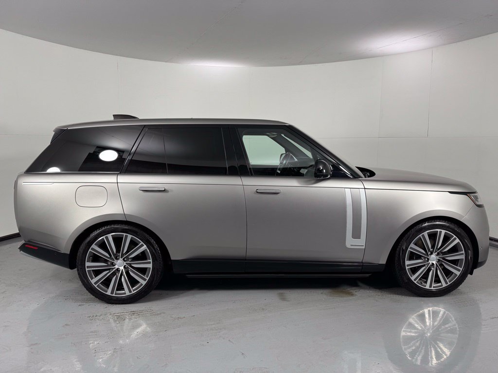 Used 2023 Land Rover Range Rover Autobiography AWD/4WD image 4