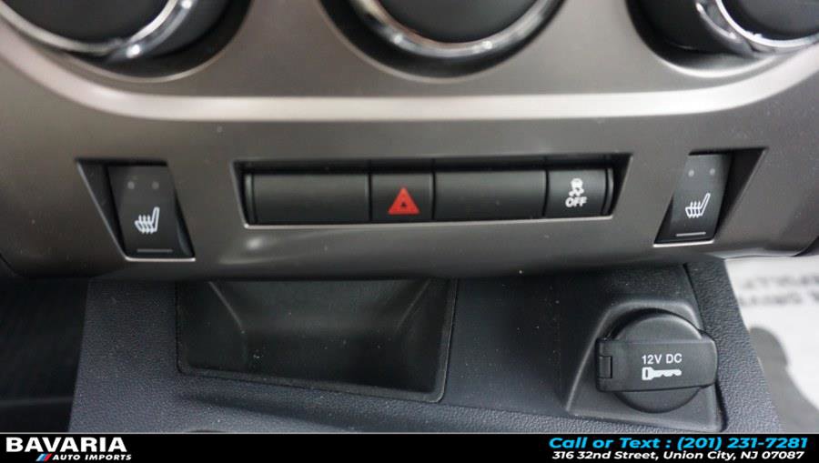 Used 2014 Dodge Challenger R/T image 17